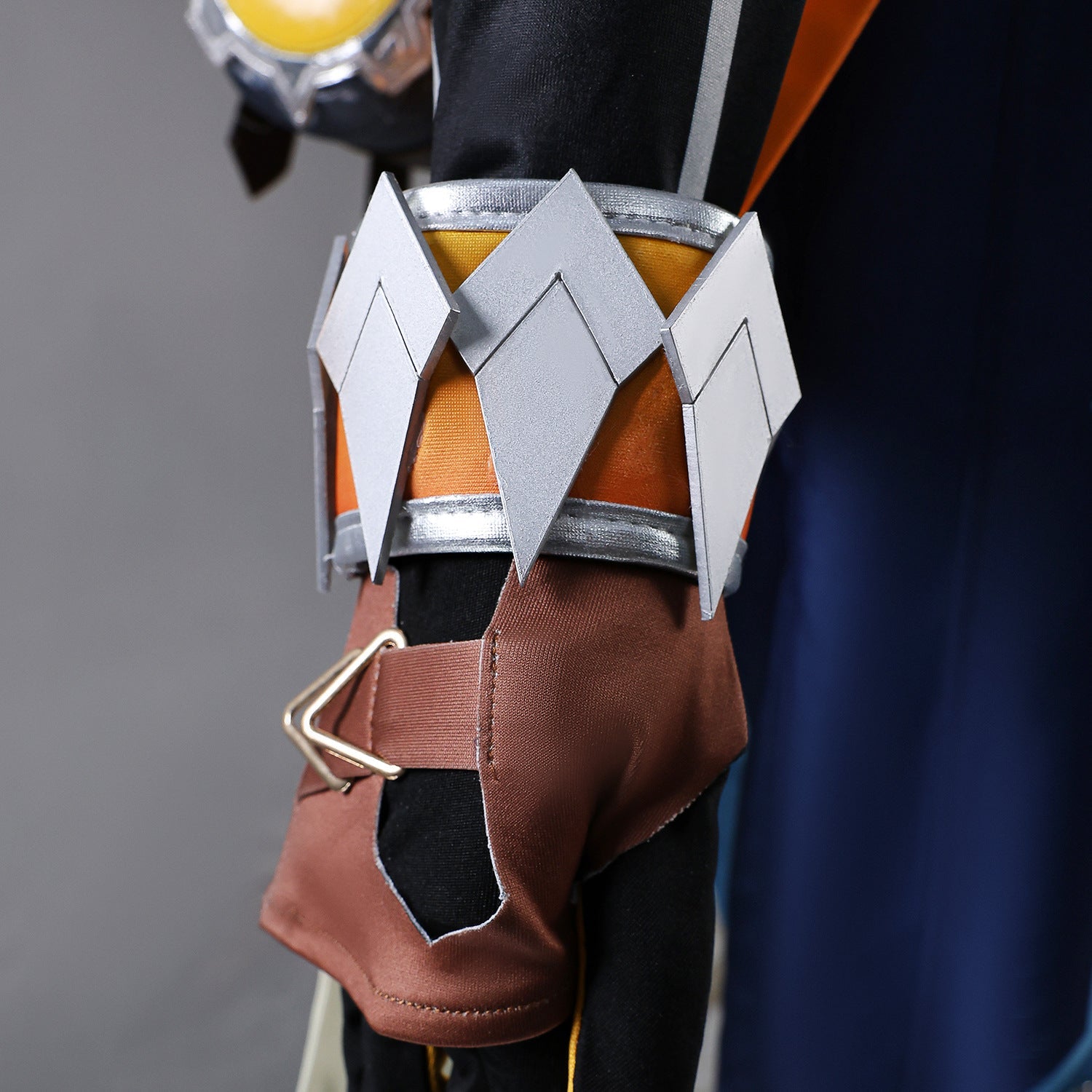 Genshin Impact Bennett Adventures in Blazing Hue Cosplay Costume