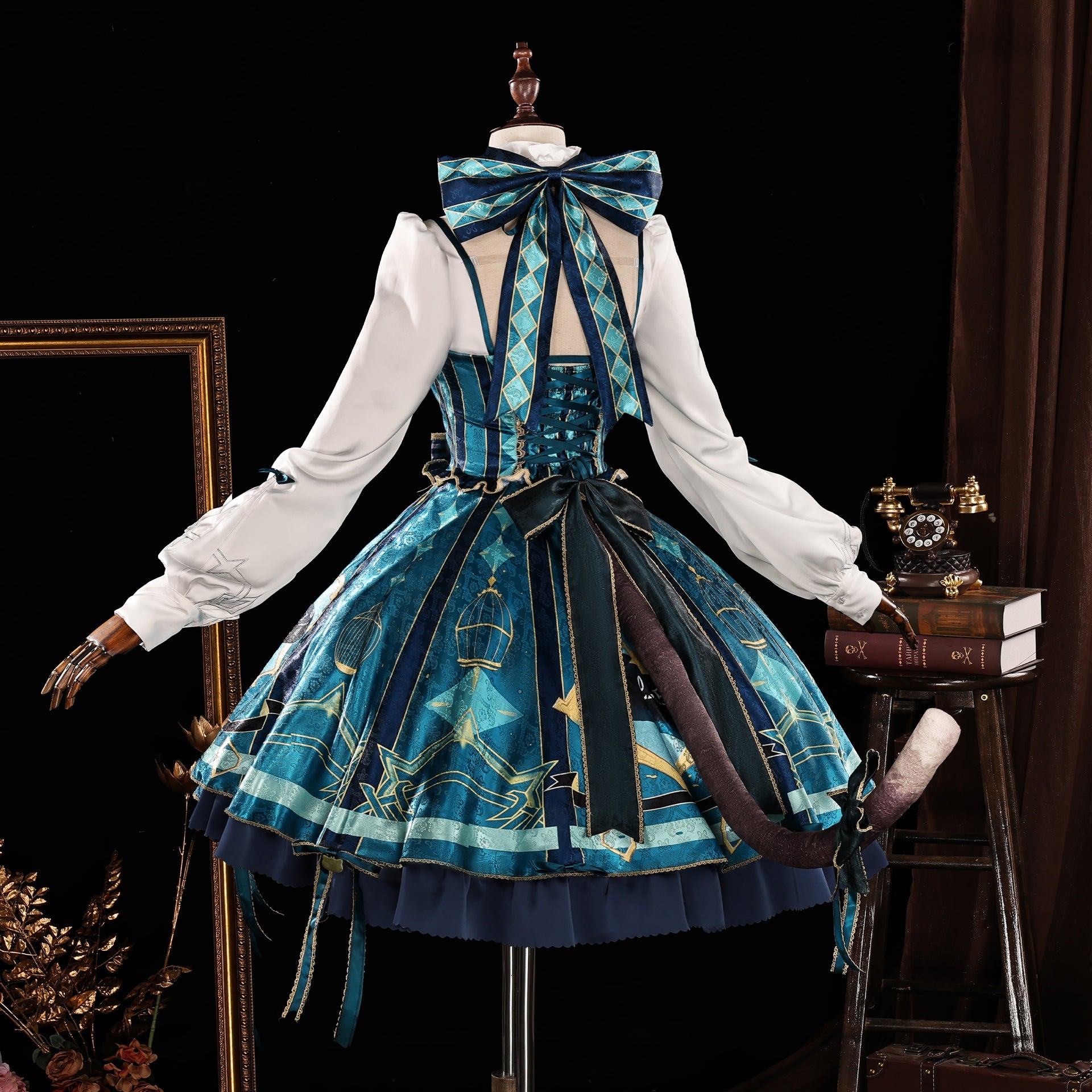 Genshin Impact Collab Cafe in Seoul Lynette Cosplay Costume